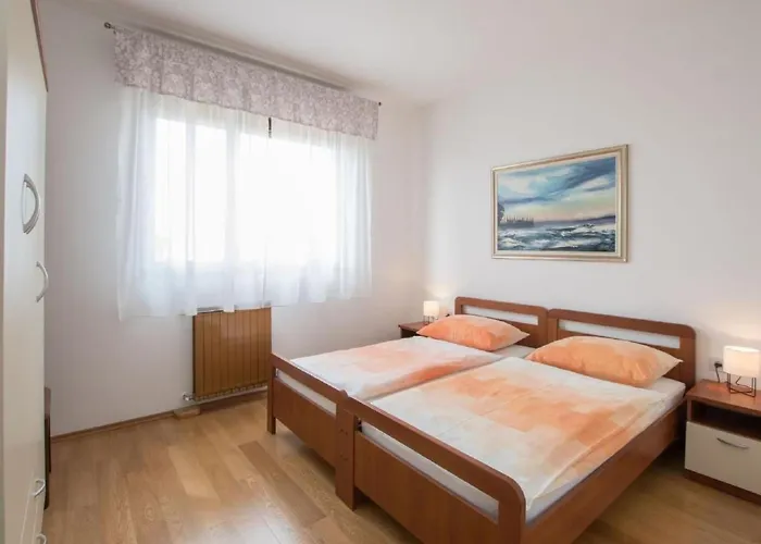 Neue In Mit Terrasse By Interhome Apartment *