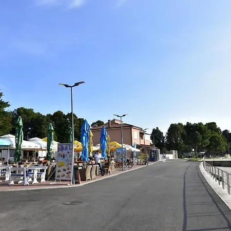 Daire Neue In Mit Terrasse By Interhome