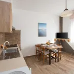 Neue In Mit Terrasse By Interhome 우마그