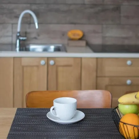 アパート Neue In Mit Terrasse By Interhome ウマグ