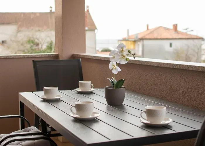 Neue In Mit Terrasse By Interhome